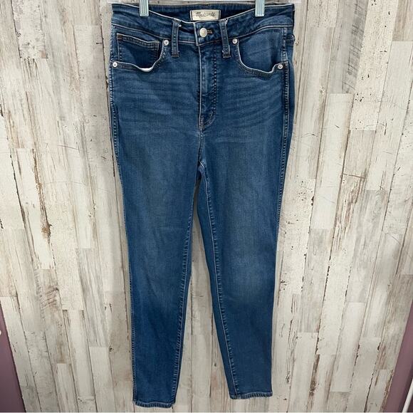 Madewell Curvy High-Rise Skinny Jeans in Coronet Wash NG284 - Picture 2 of 12